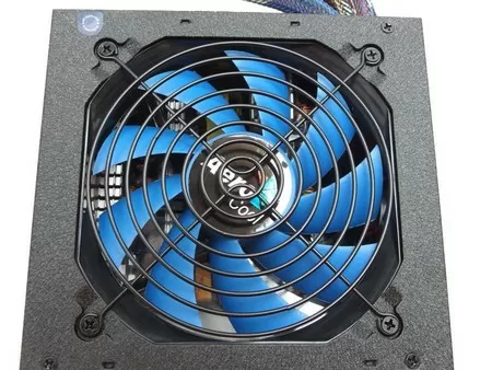 AeroCool Hero 675W