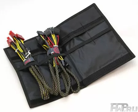 Чехол для хранения кабелей питания