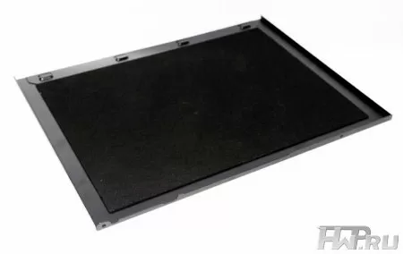 Шумоизоляция на крышке корпуса