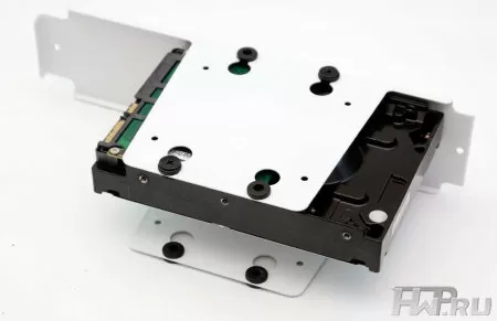 Лоток для установки жестких дисков в Node 605