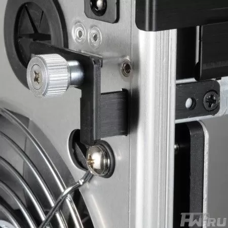 Крепление крышки Lian Li PC-B10