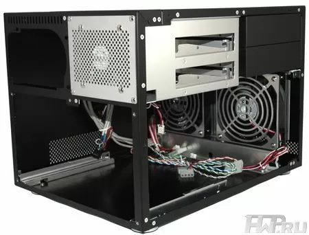HTPC корпус Lian Li PC-V351 - вид сзади