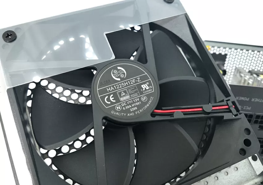 Вентилятор NZXT C750