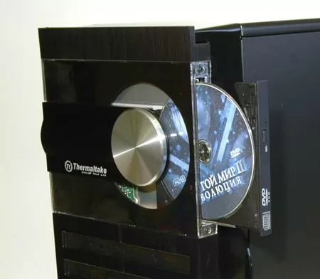 Компьютерный корпус Thermaltake Eclipse - DVD-привод