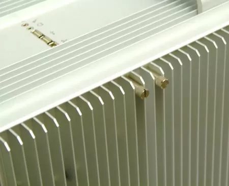 Боковая сторона компьютерного корпуса Thermaltake Tai Chi