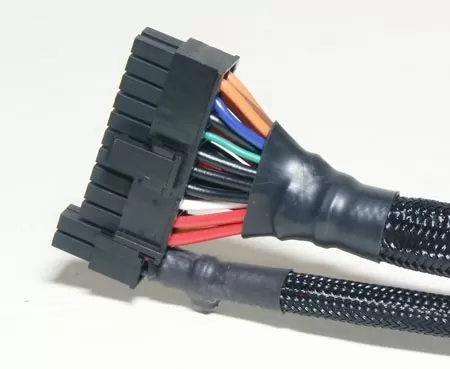 Разъём питания материнской платы блока Topower EZ-Plug мощностью 500 Вт