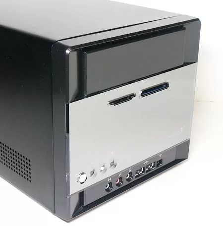Встроенный картридер в Shuttle SN85G4