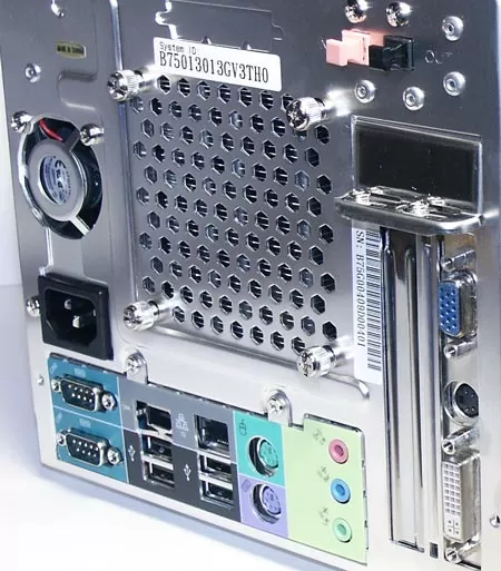 Разъёмы на задней панели Shuttle XPC SB75G2
