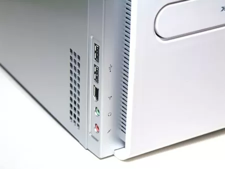 Barebone платформа формата BTX - Shuttle XPC SB86i, порты FireWire и USB 2.0