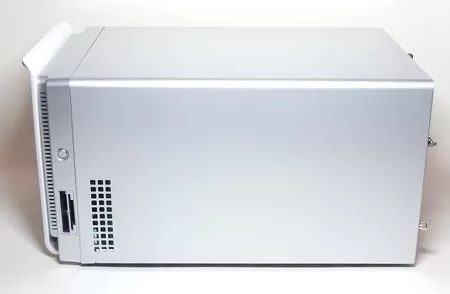 Barebone платформа формата BTX - Shuttle XPC SB86i, вид сбоку
