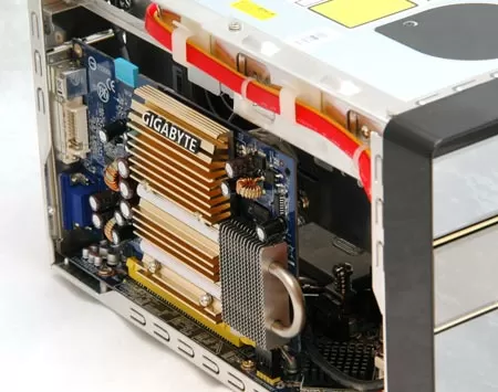 Установка видеокарты в Shuttle SG33G5M