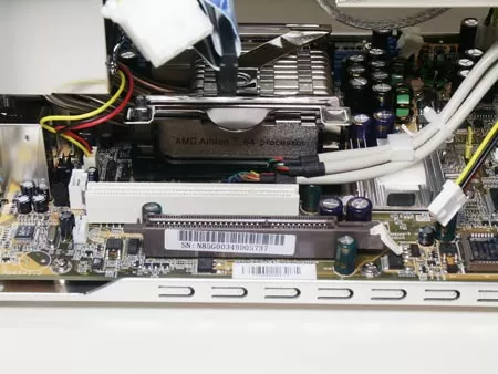 Слоты расширения Shuttle XPC SN85G4 под Athlon 64