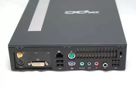 Компьютер Shuttle X200 - вид сзади