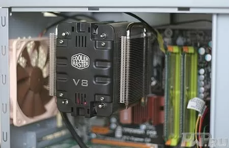 Кулер CoolerMaster V8 в корпусе