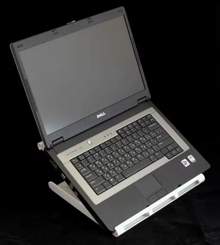 Floston AirGear-2 с установленным ноутбуком