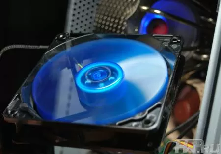 Вентилятор GELID WING 12 UV Blue