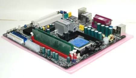Материнская плата под Athlon 64