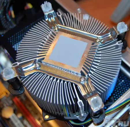 Кулер GlacialTech под LGA1366