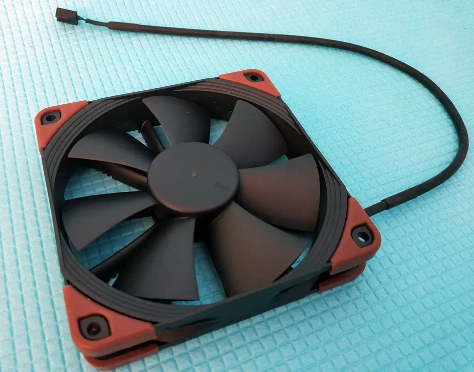 Noctua NF-F12 Industrial PPC 3000