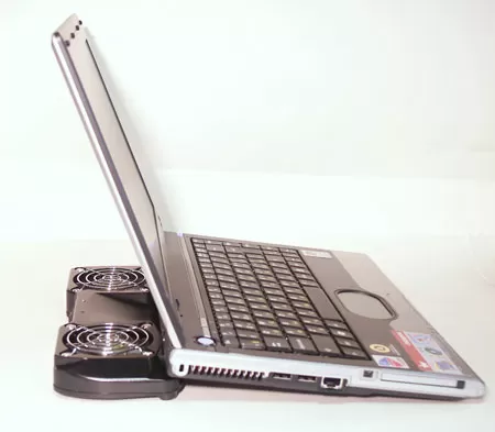 Кулер для ноутбука Speeze Pacific Breeze - установка под ноутбук