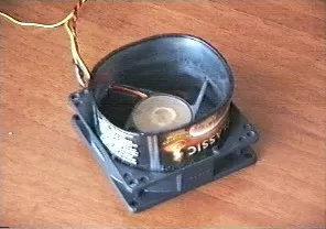 Уже переходник на вентиляторе