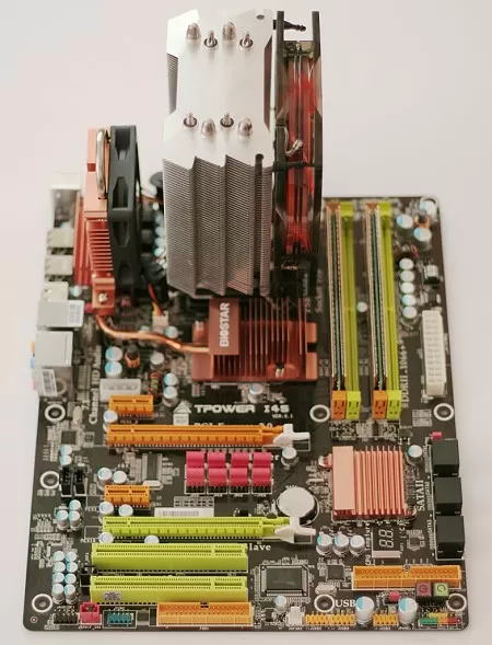 Установка кулера на материнскую плату