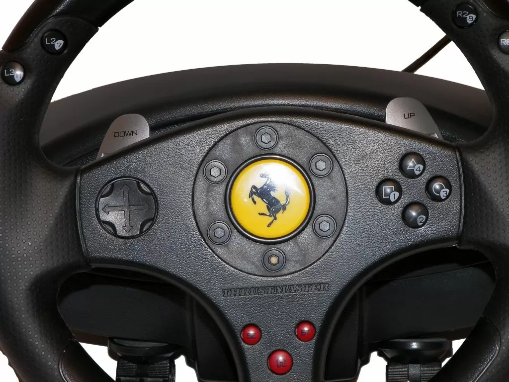 Под лейблом Ferrari - Thrustmaster Ferrari GT Experience 3-in-1 | hwp.ru