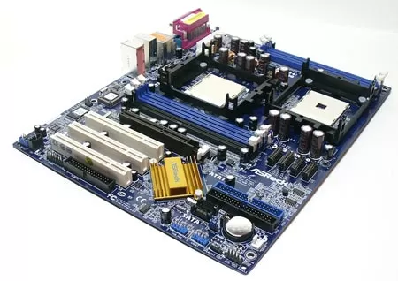 Материнская плата ASRock K8 Combo-Z - слоты расширения
