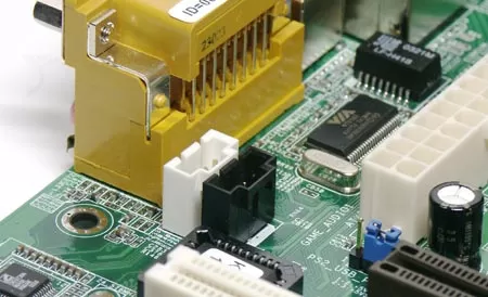 Гнёзда для подключения CD-ROM