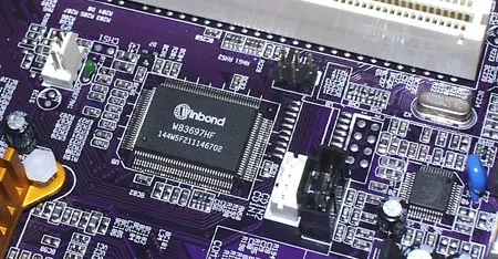 LPC контроллер Winbond W83697HF