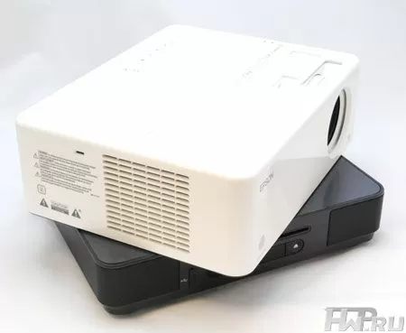 Проектор Epson EMP-TWD10