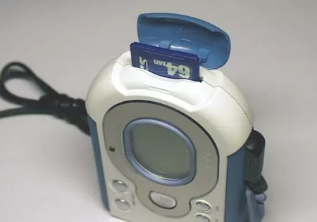 Слот для карточки MMC/SD