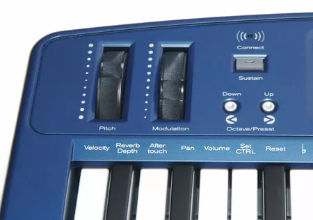 Беспроводная MIDI-клавиатура M-Audio MidAir 25