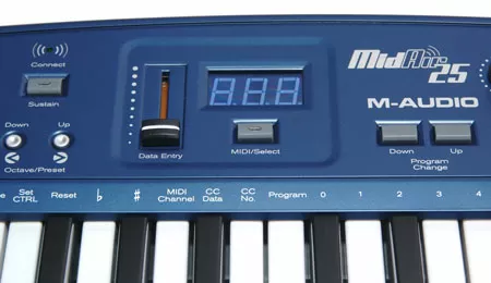 Беспроводная MIDI-клавиатура M-Audio MidAir 25