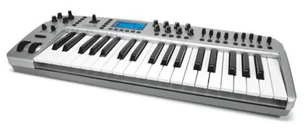 MIDI-клавиатура M-Audio Ozonic