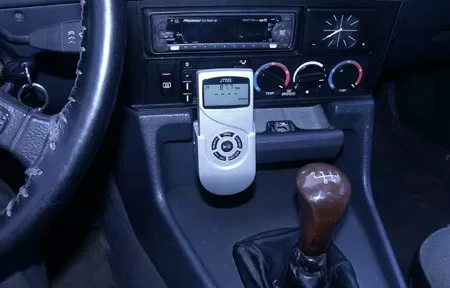 JTTEL Multi-Player в автомобиле