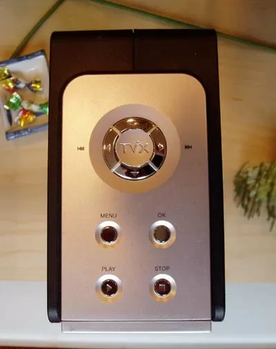 Вид сверху - индикаторы управления Dvico Tvix M3000u