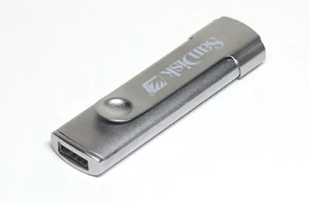 Sandisk Cruzer Titanium