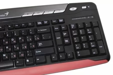 Правая часть клавиатуры Genius SlimStar 335 Battle Craft