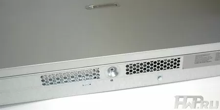 Сервер HP Proliant DL380 G5 - вид сбоку