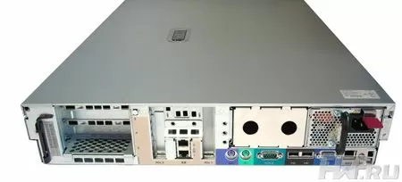 Сервер HP Proliant DL380 G5 - вид сзади