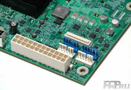 Серверная материнская плата Intel S5500HCV