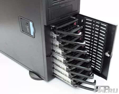Жесткие диски, установленные в сервер SRV-Legion SL2500