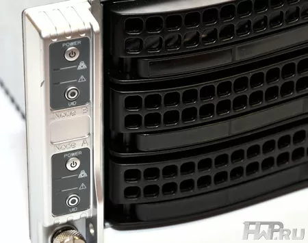 Сервер Supermicro 2022TG-HUBQR