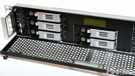 Лицевая панель Thecus N8800+