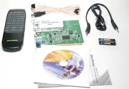Комплект поставки тюнера AverMedia AverTV Studio 307