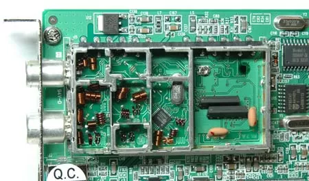 ВЧ-блок ТВ-тюнера AverTV PVR