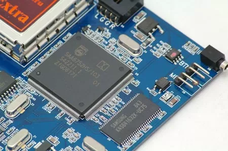 Чип Philips SAA6752HS/103