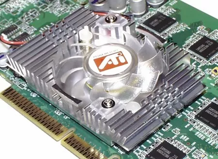 Кулер на видеокарте HIS Excalibur Radeon 9600 PRO