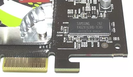 Inno3D Tornado4 Ti4200-8x: чипы памяти Samsung